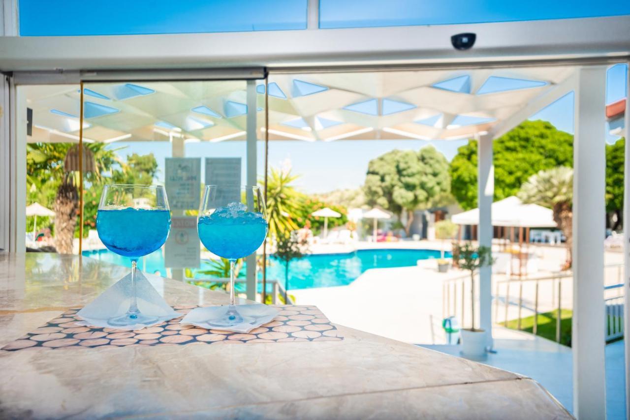 Happy Days Hotel, Adults Only Теологос Экстерьер фото