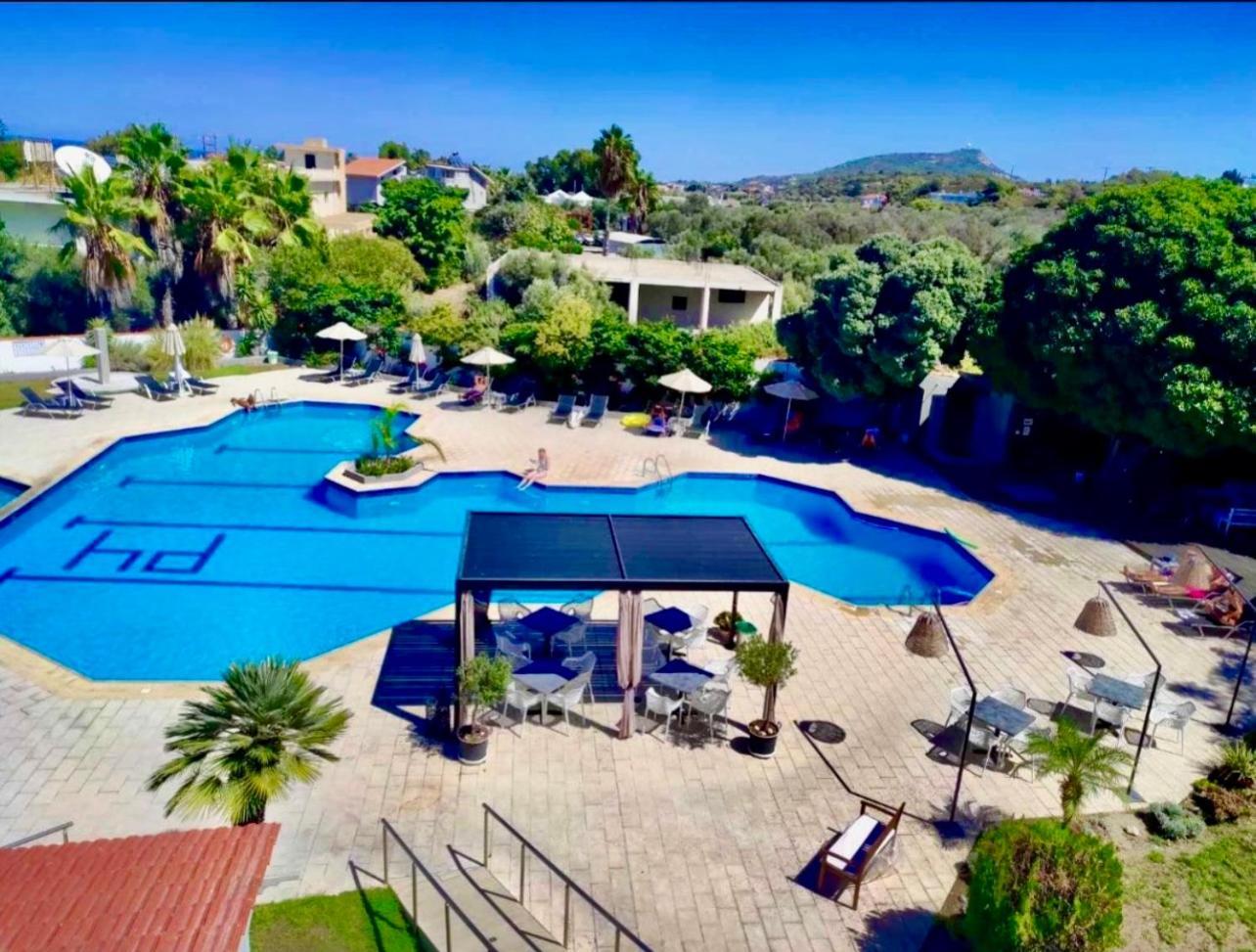 Happy Days Hotel, Adults Only Теологос Экстерьер фото