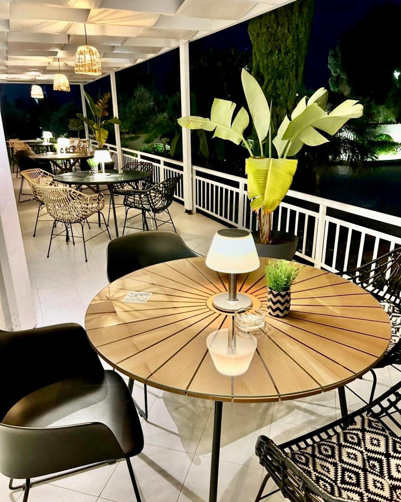 Happy Days Hotel, Adults Only Теологос Экстерьер фото
